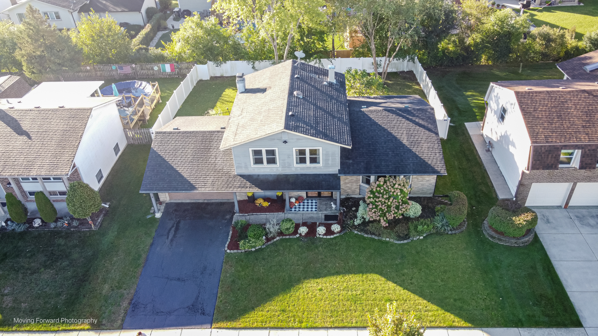 1453 Armstrong Lane, Elk Grove Village, IL 60007