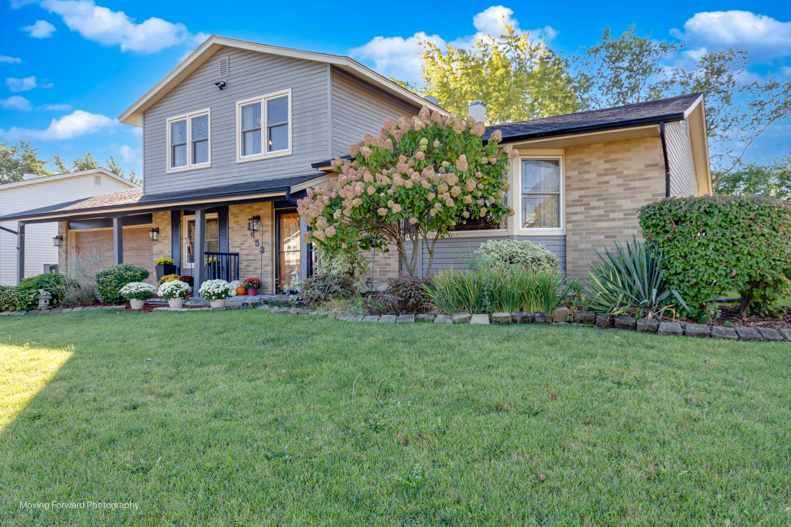 1453 Armstrong Lane, Elk Grove Village, IL 60007