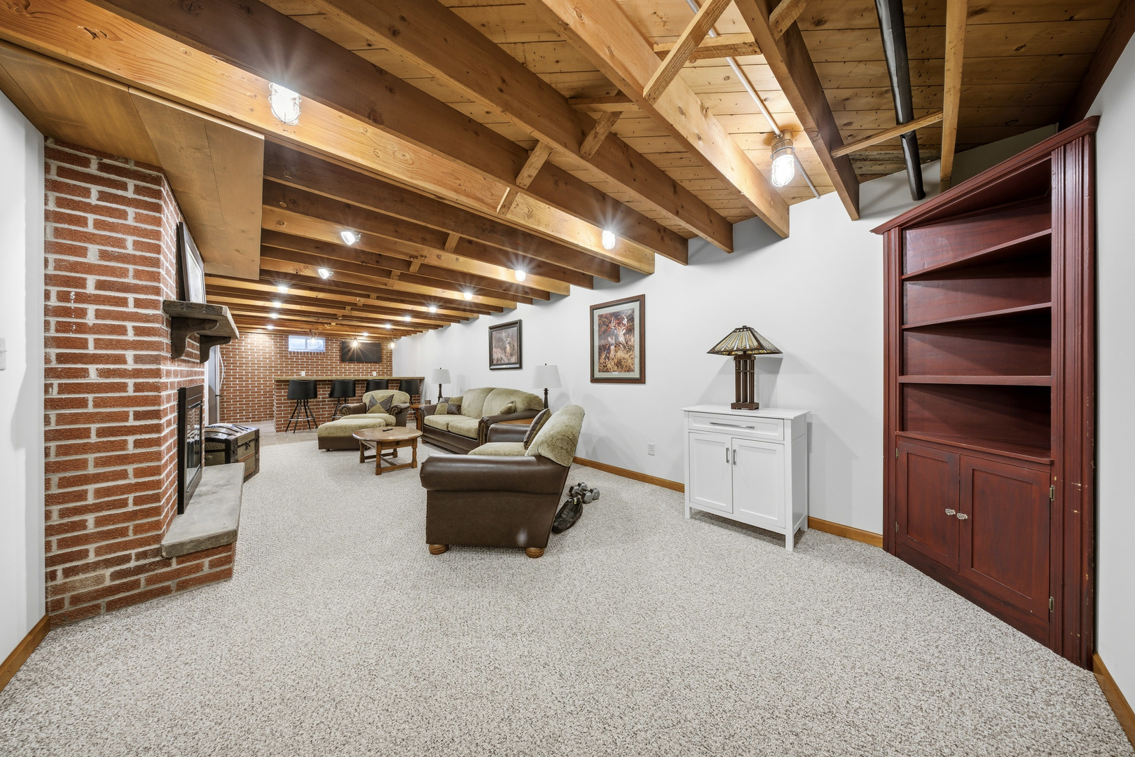 1360 Florence Drive, Sycamore, IL 60178