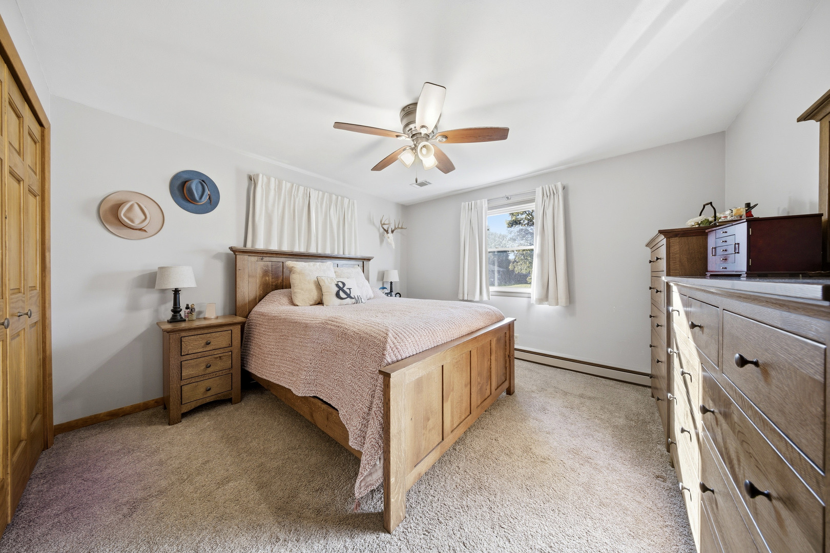 1360 Florence Drive, Sycamore, IL 60178