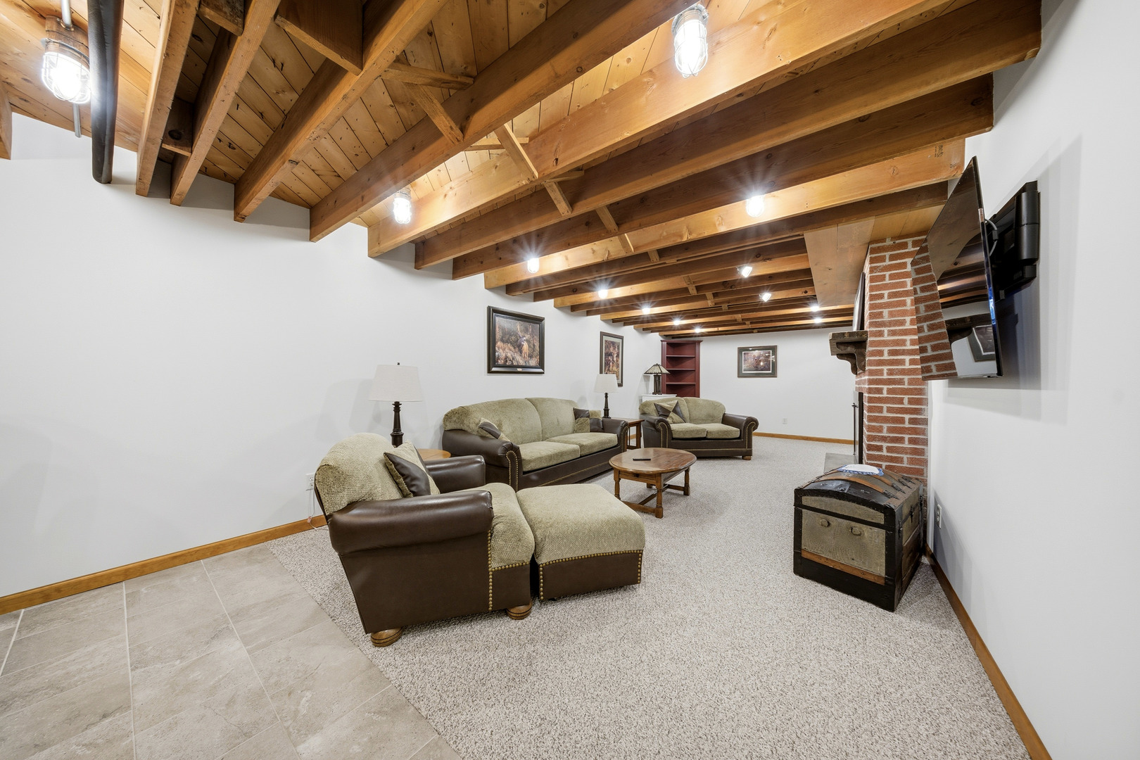 1360 Florence Drive, Sycamore, IL 60178