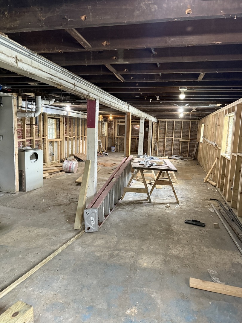 7115 S Peoria Street, Chicago, IL 60621