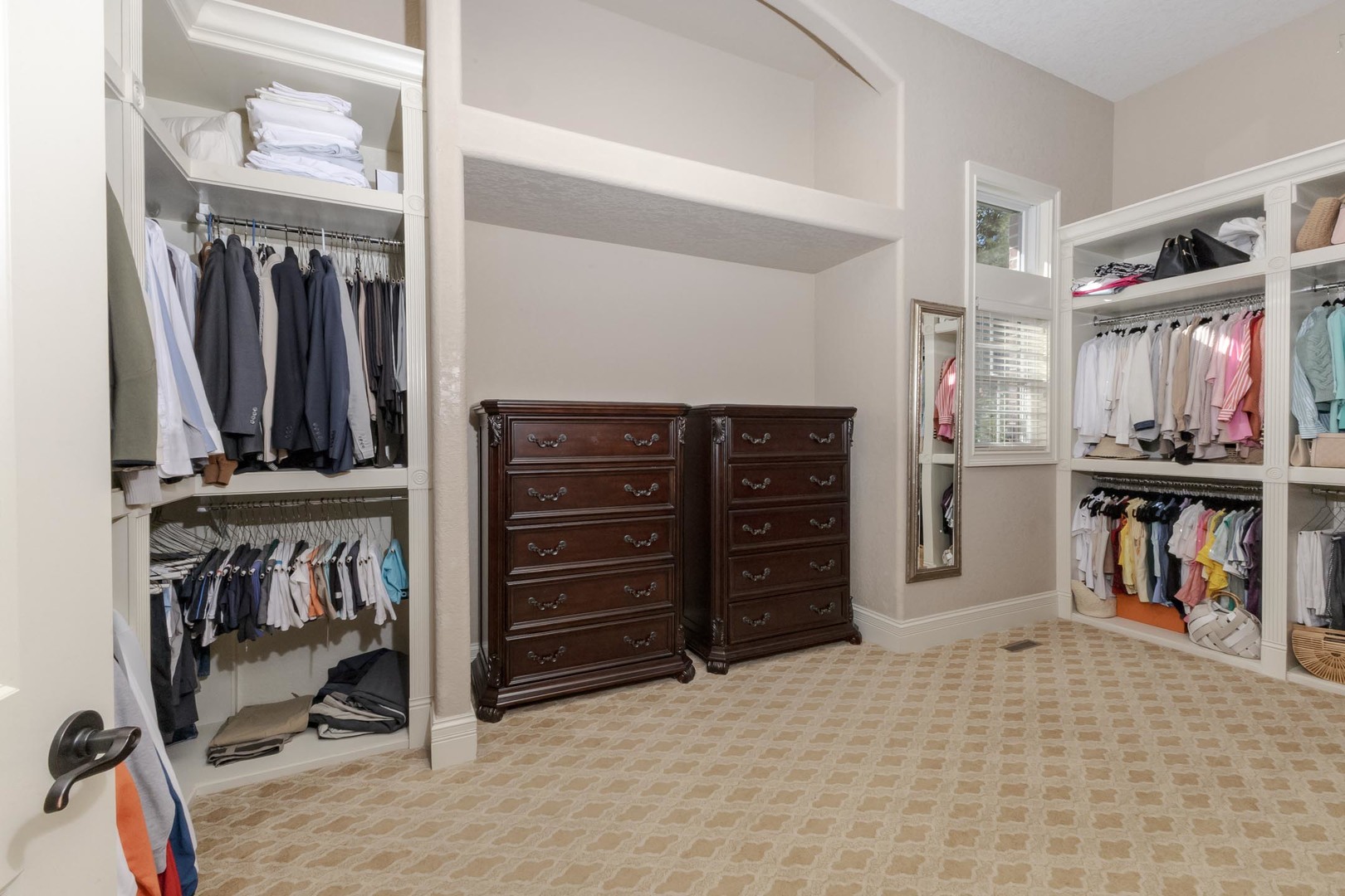 47 Stonebrook Court, Bloomington, IL 61704