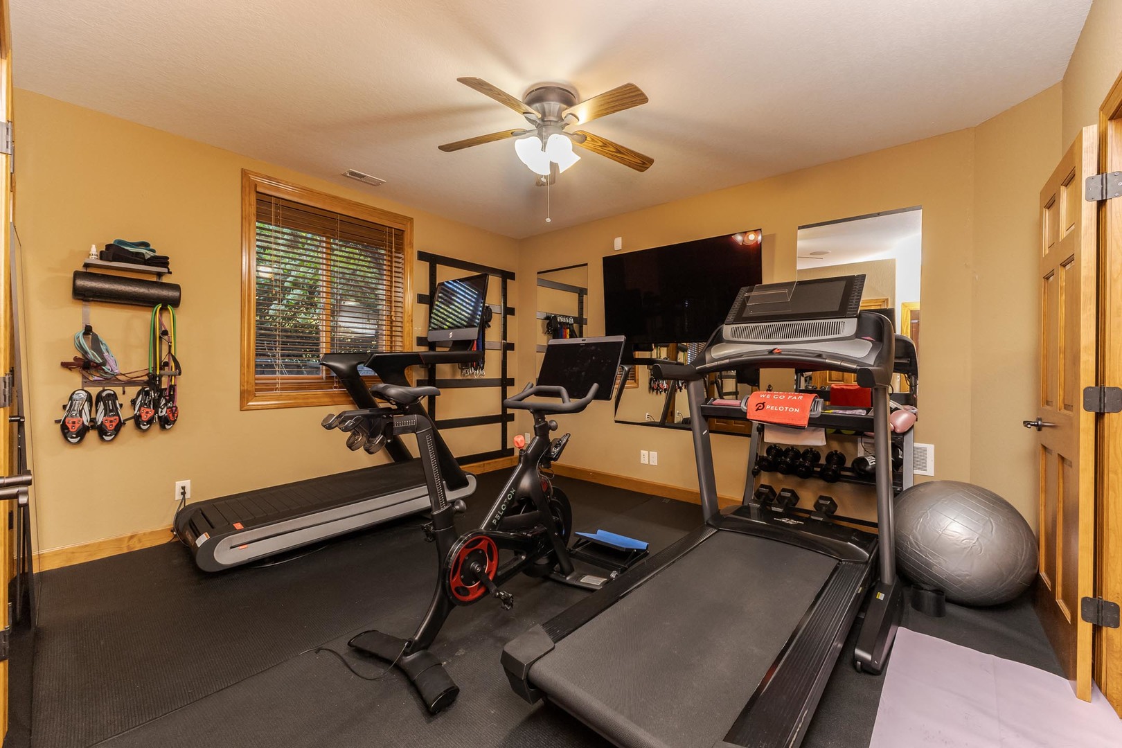 47 Stonebrook Court, Bloomington, IL 61704