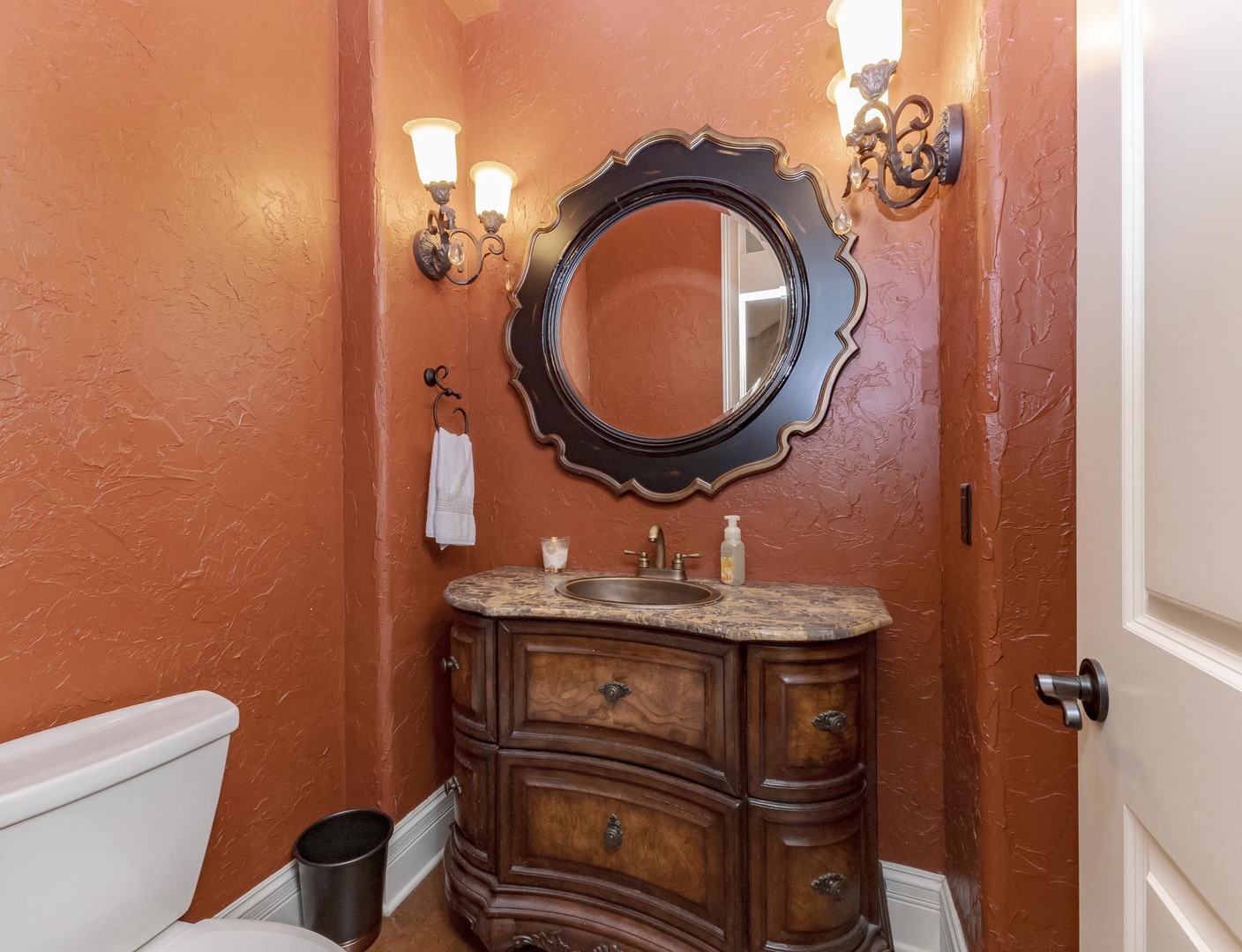 47 Stonebrook Court, Bloomington, IL 61704