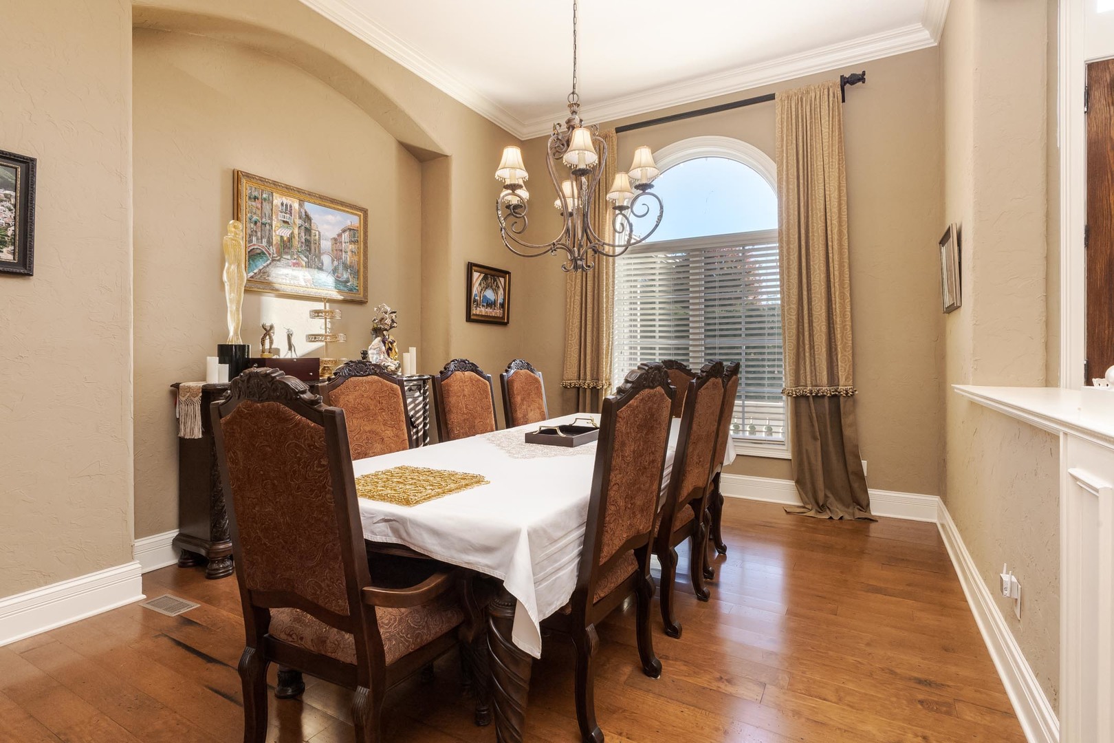 47 Stonebrook Court, Bloomington, IL 61704