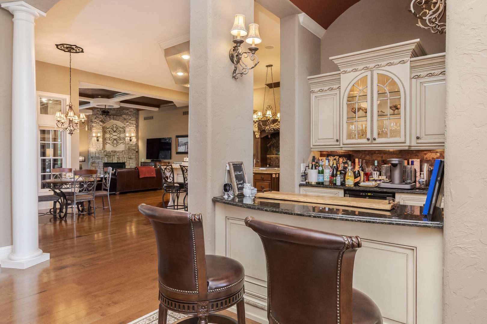 47 Stonebrook Court, Bloomington, IL 61704