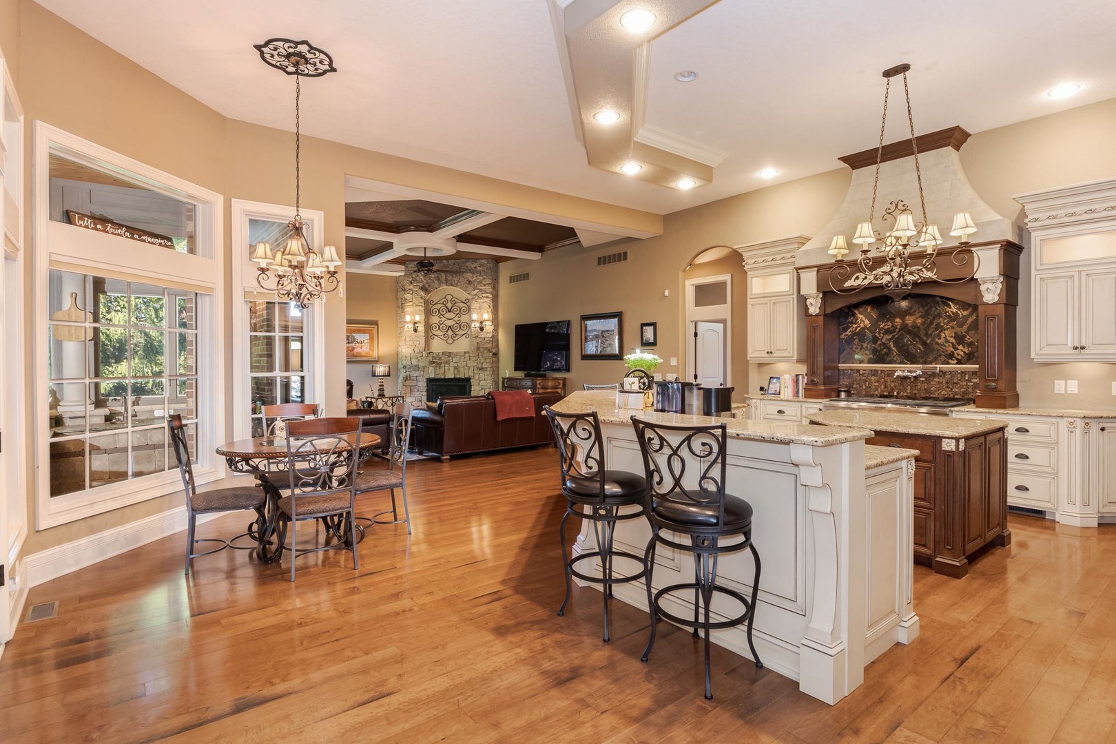 47 Stonebrook Court, Bloomington, IL 61704