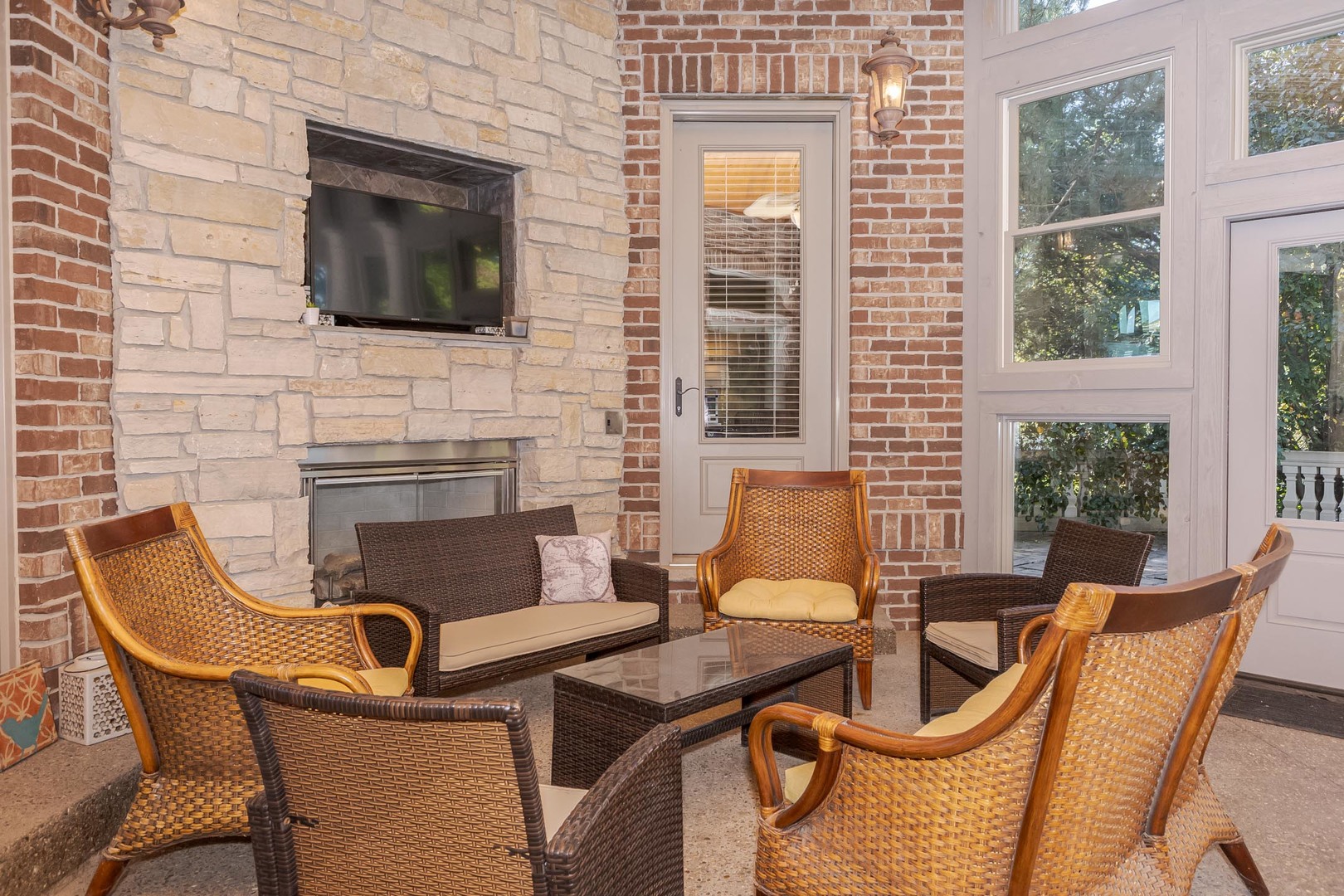 47 Stonebrook Court, Bloomington, IL 61704