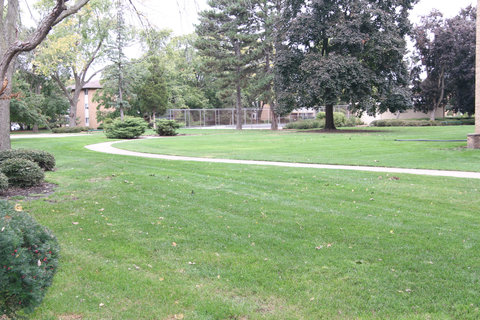 960 Beau Drive #109, Des Plaines, IL 60016