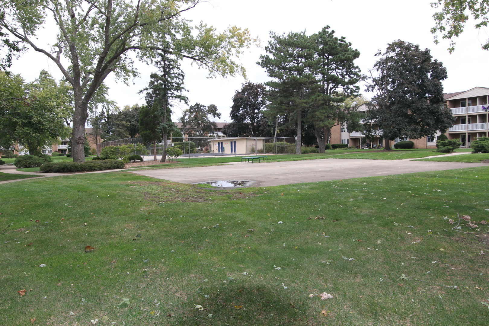 960 Beau Drive #109, Des Plaines, IL 60016