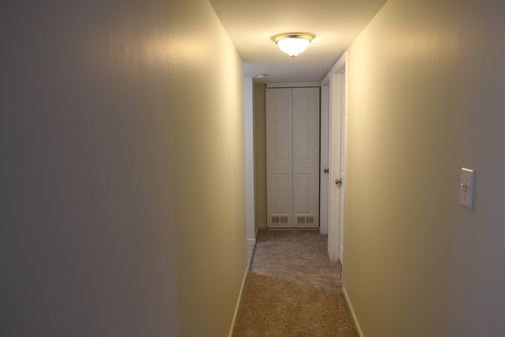 960 Beau Drive #109, Des Plaines, IL 60016