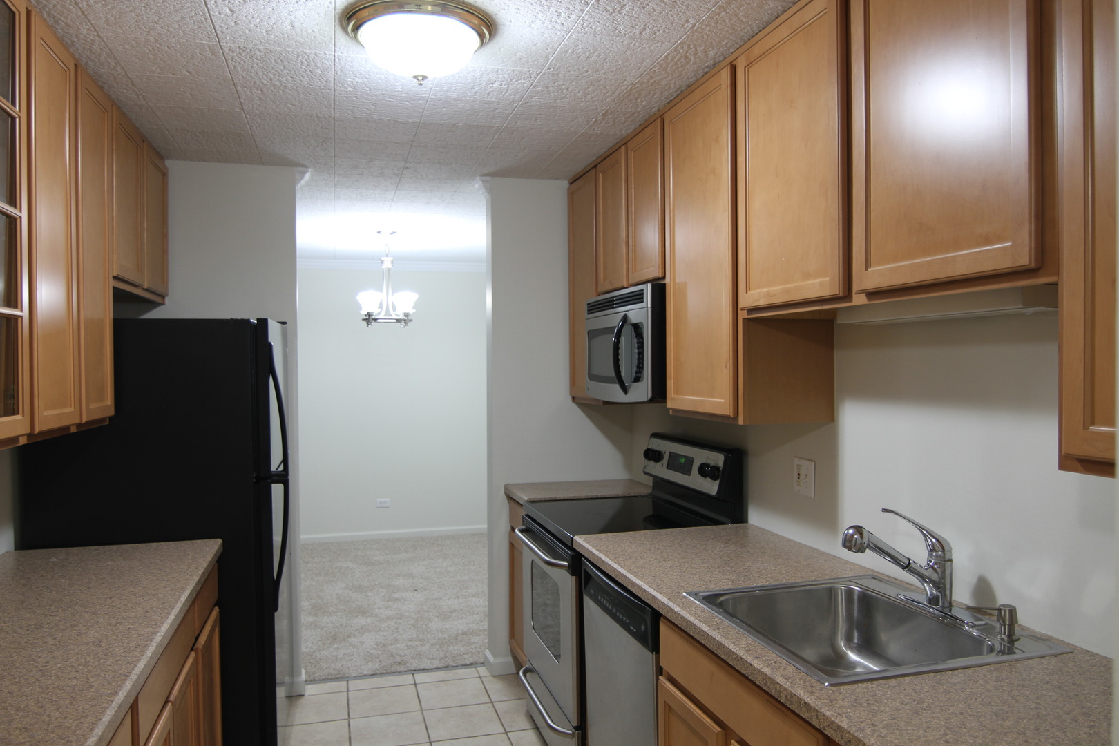 960 Beau Drive #109, Des Plaines, IL 60016