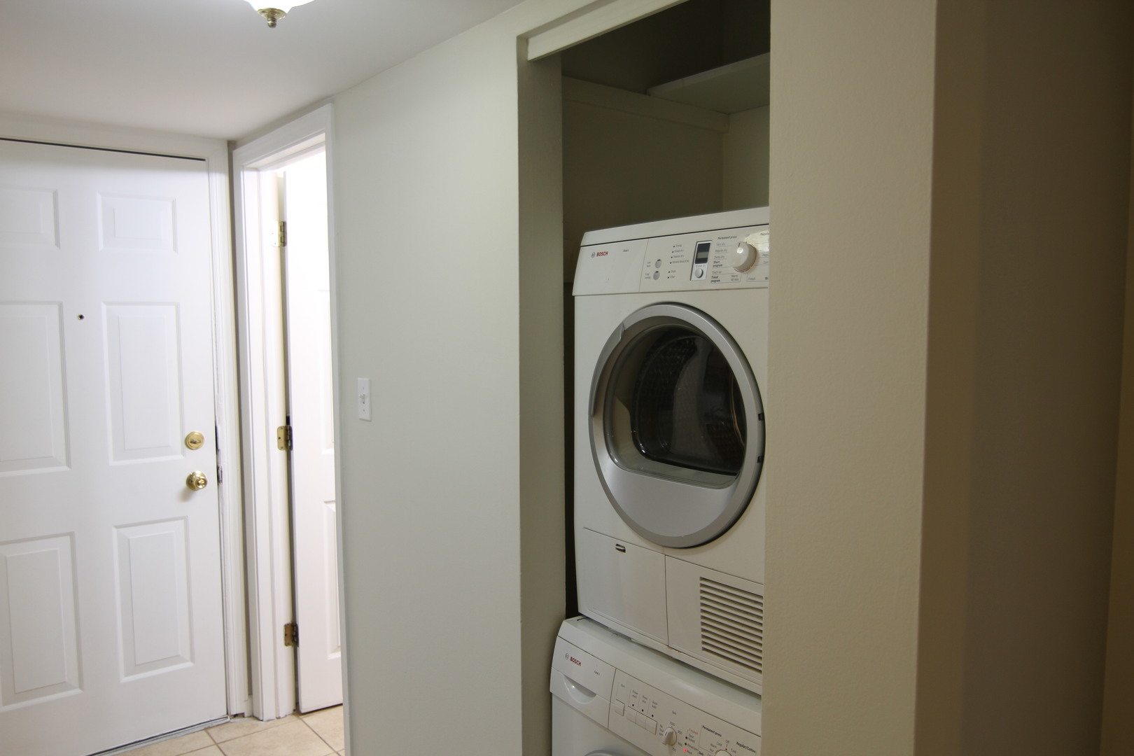 960 Beau Drive #109, Des Plaines, IL 60016