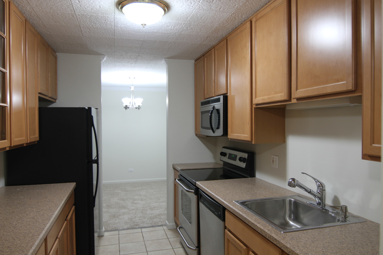 960 Beau Drive #109, Des Plaines, IL 60016