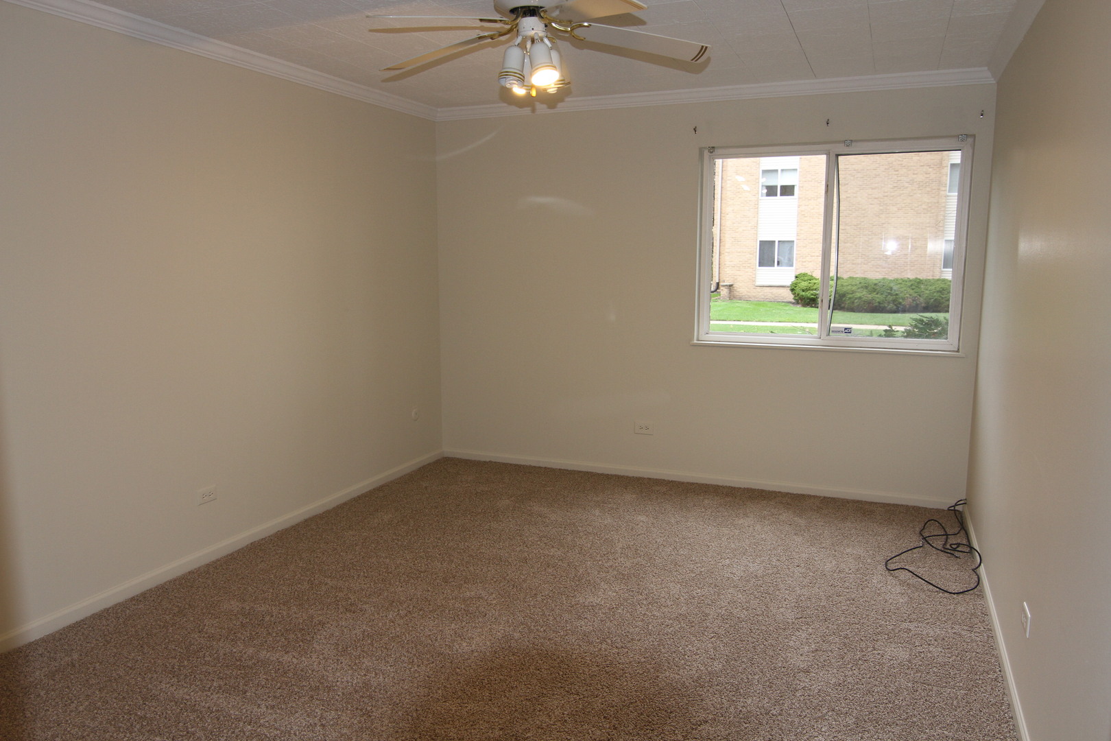 960 Beau Drive #109, Des Plaines, IL 60016