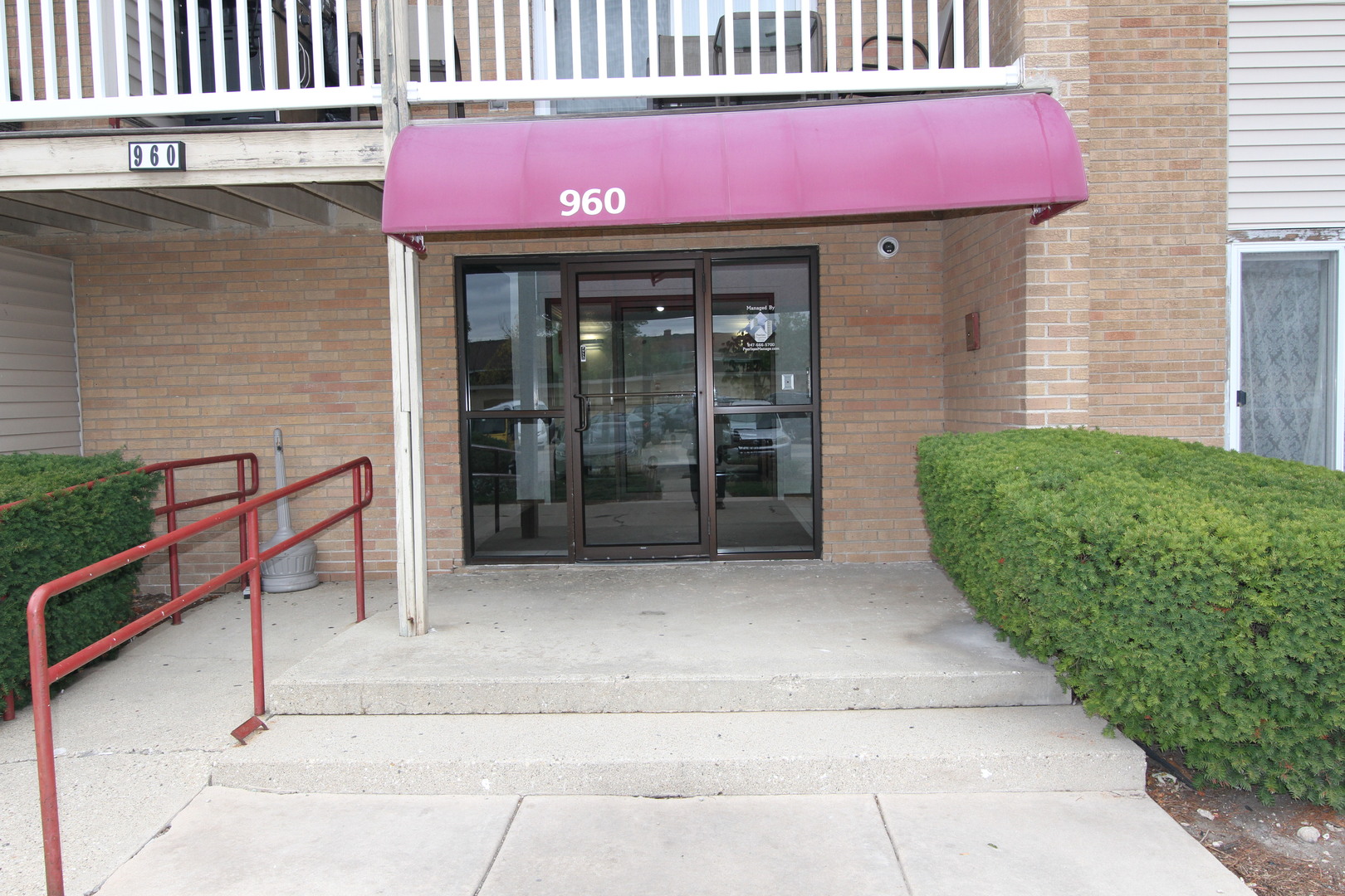 960 Beau Drive #109, Des Plaines, IL 60016