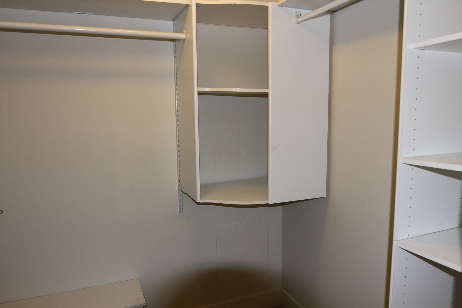 960 Beau Drive #109, Des Plaines, IL 60016