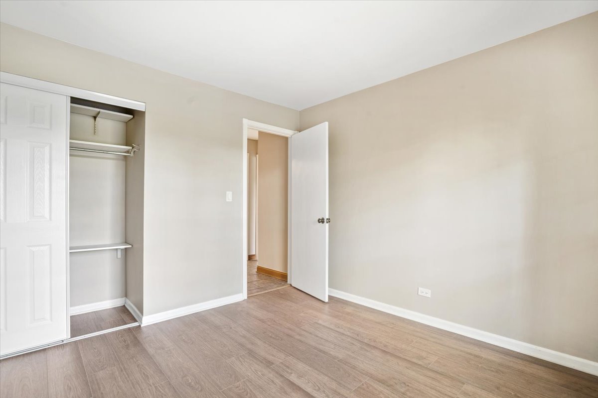 5200 CARRIAGEWAY Drive #218, Rolling Meadows, IL 60008