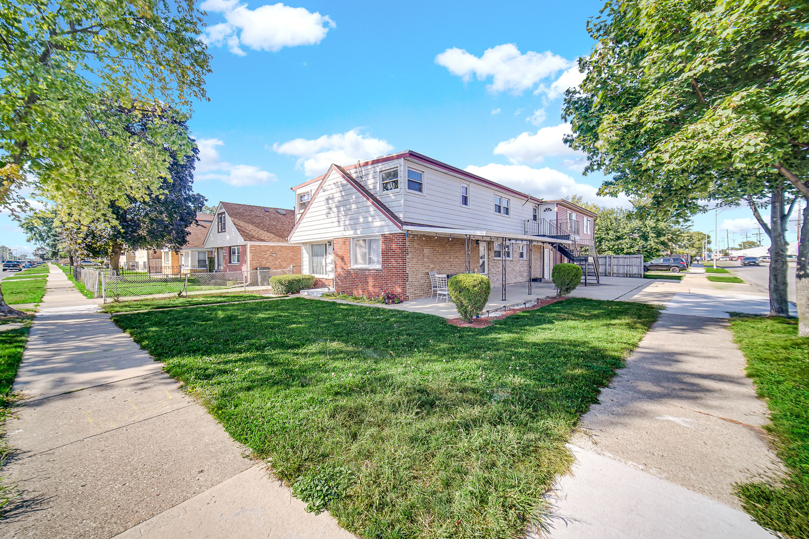 2078 N 17th Avenue, Melrose Park, IL 60160
