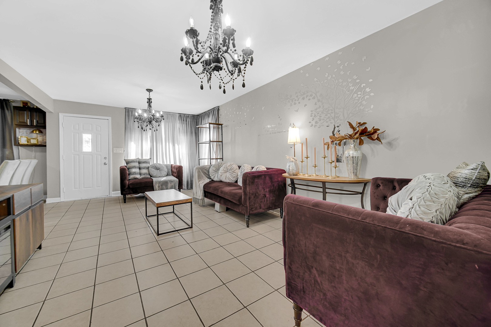 2078 N 17th Avenue, Melrose Park, IL 60160