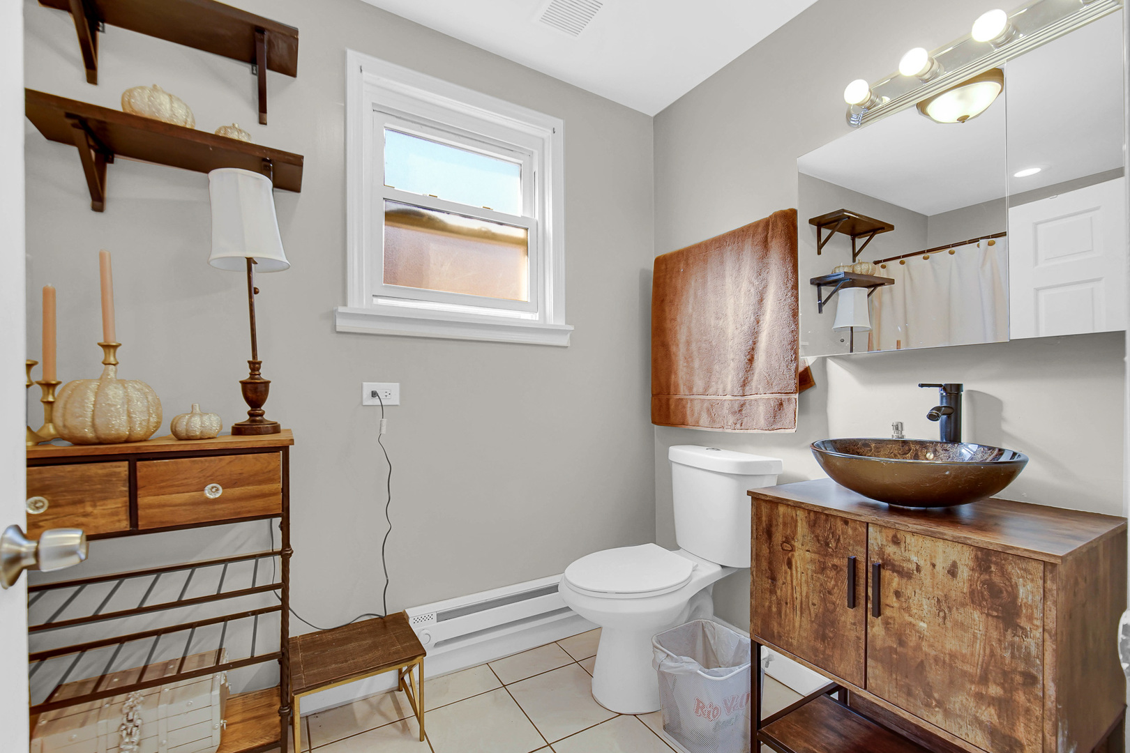 2078 N 17th Avenue, Melrose Park, IL 60160