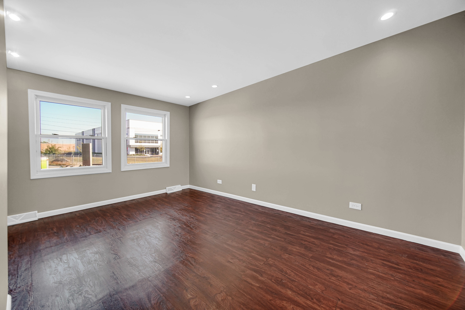 2078 N 17th Avenue, Melrose Park, IL 60160