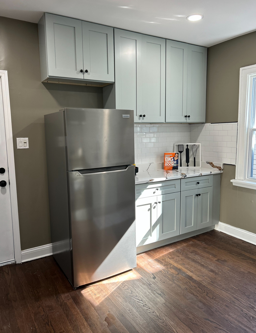 10813 S Eggleston Avenue, Chicago, IL 60628