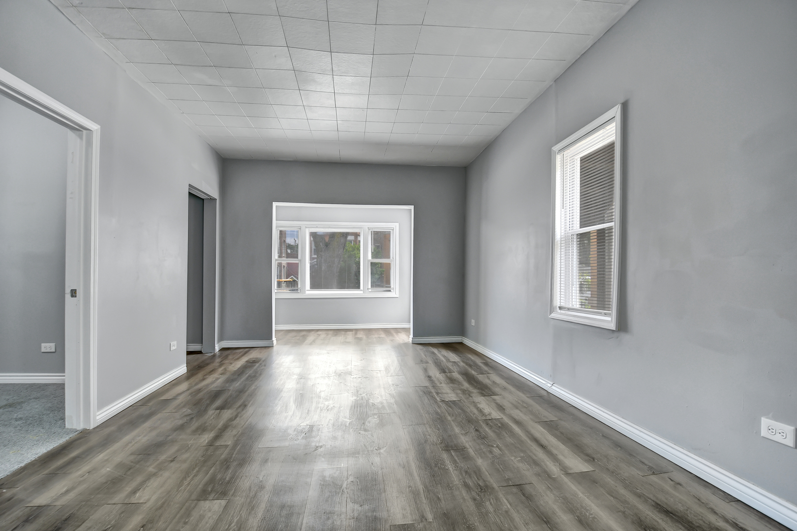 6336 S Saint Lawrence Avenue, Chicago, IL 60637