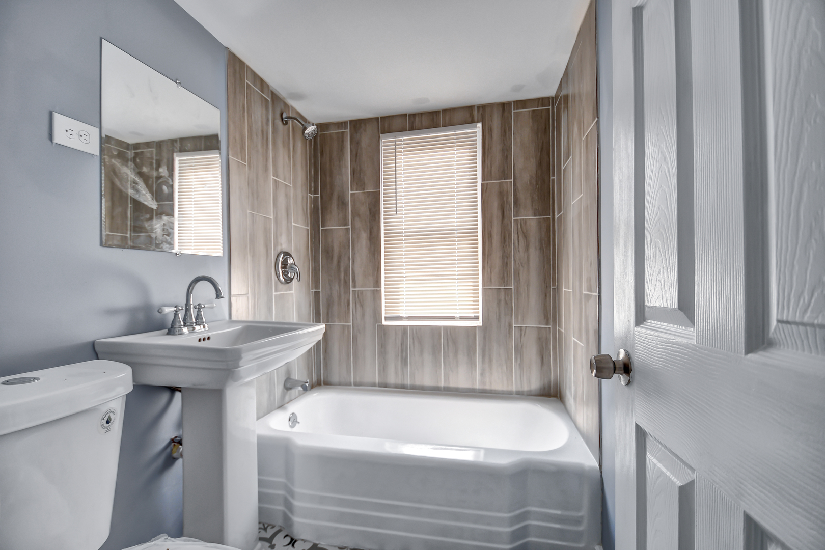 6336 S Saint Lawrence Avenue, Chicago, IL 60637