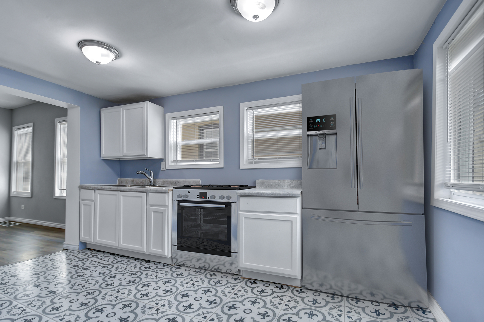 6336 S Saint Lawrence Avenue, Chicago, IL 60637