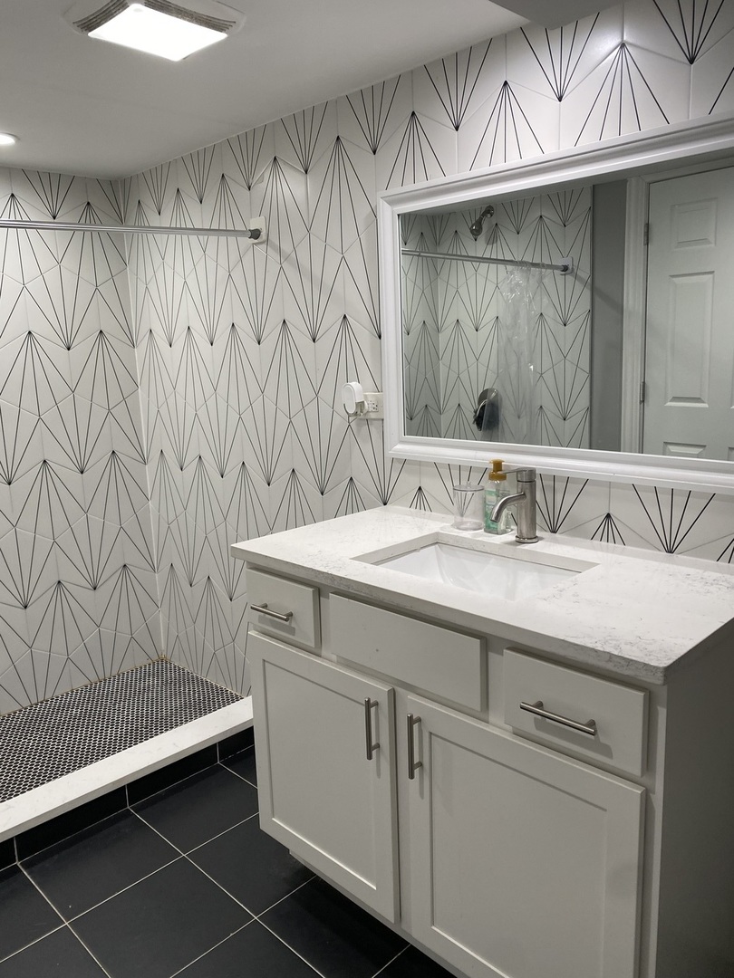 10008 S Kolin Avenue, Oak Lawn, IL 60453