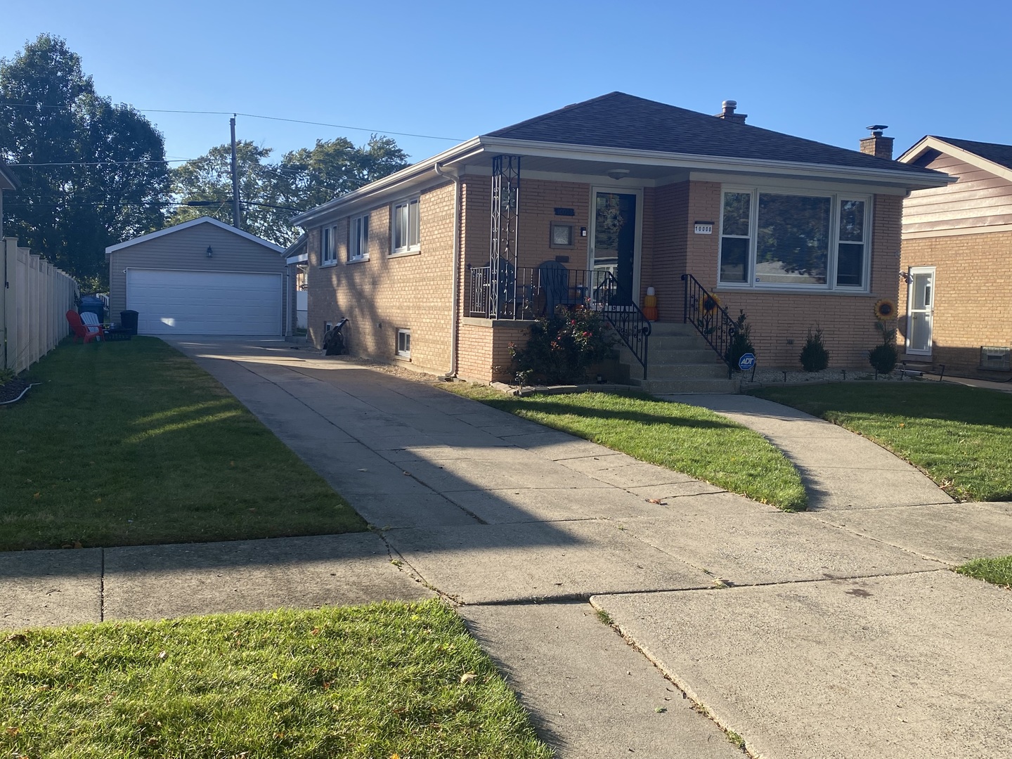 10008 S Kolin Avenue, Oak Lawn, IL 60453