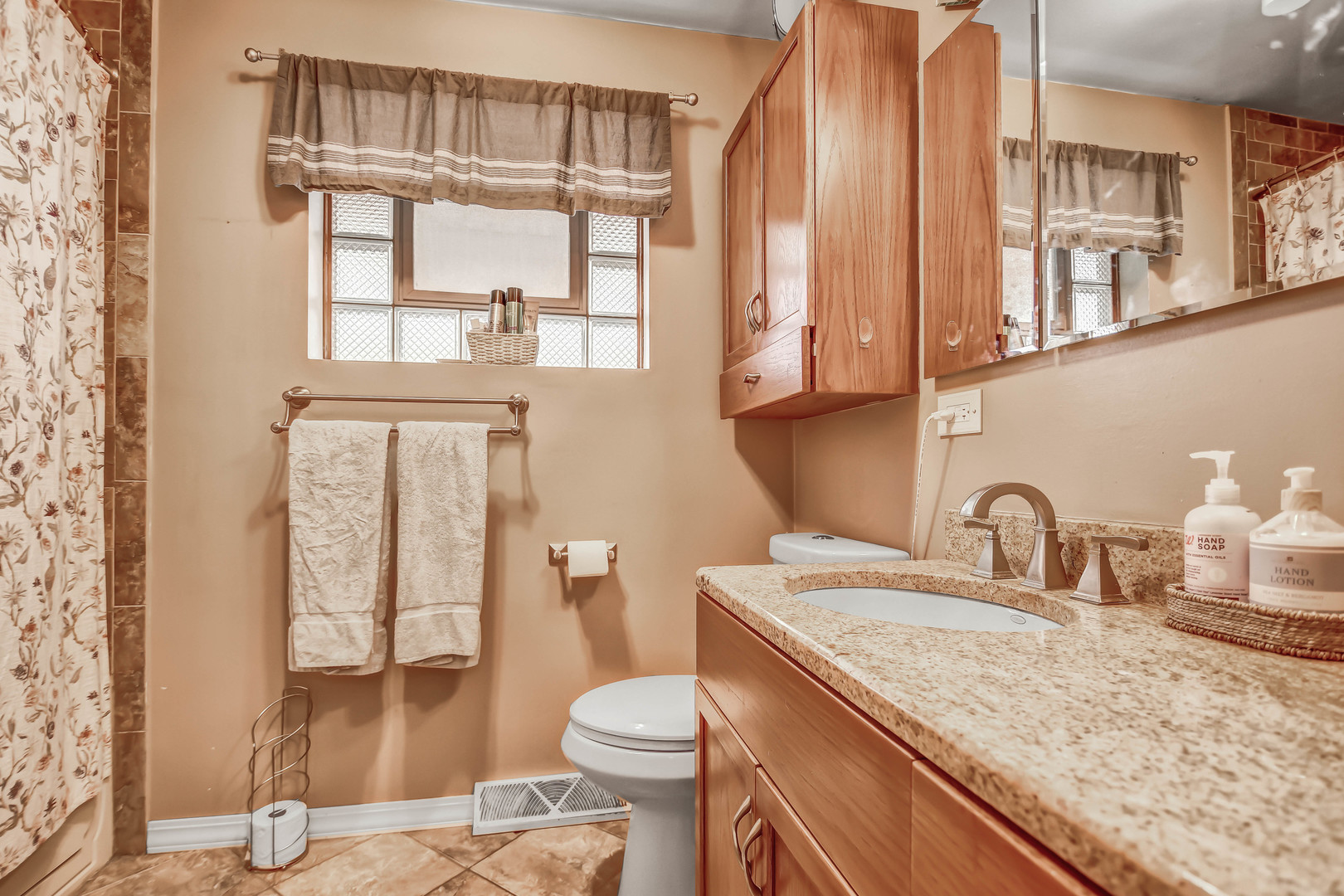 13533 Short Drive, Crestwood, IL 60418