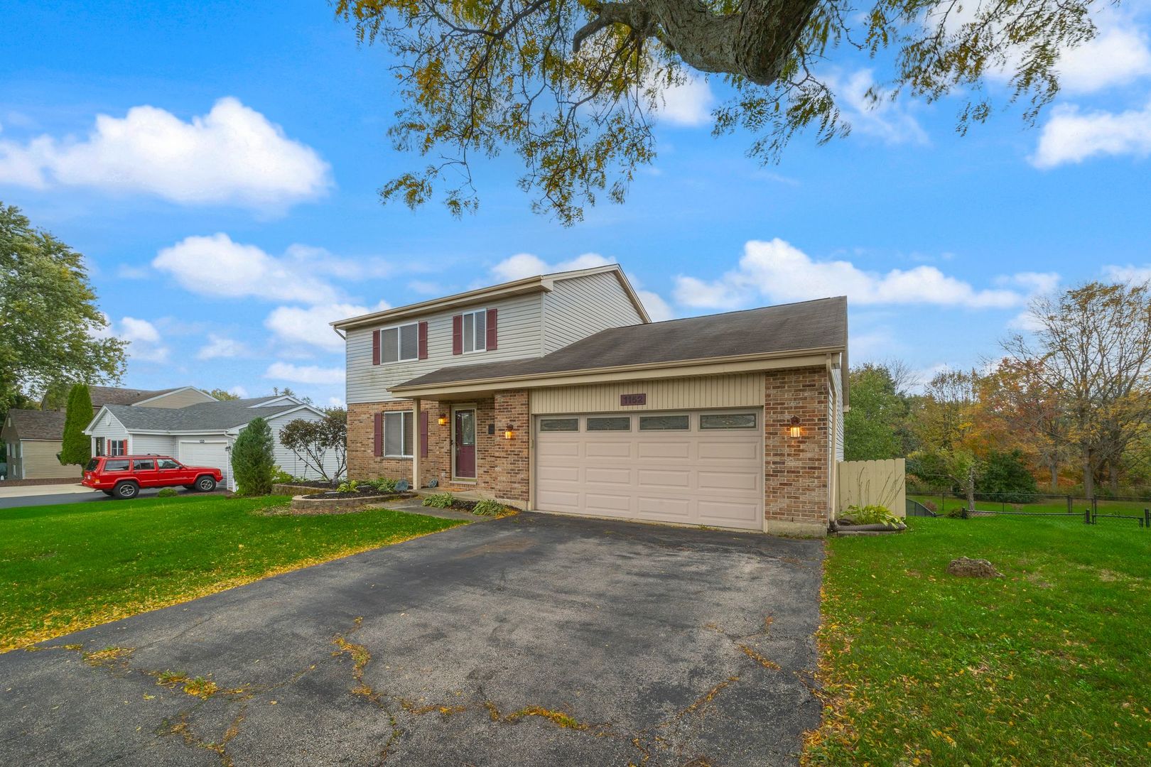 1152 Evergreen Drive, Carol Stream, IL 60188