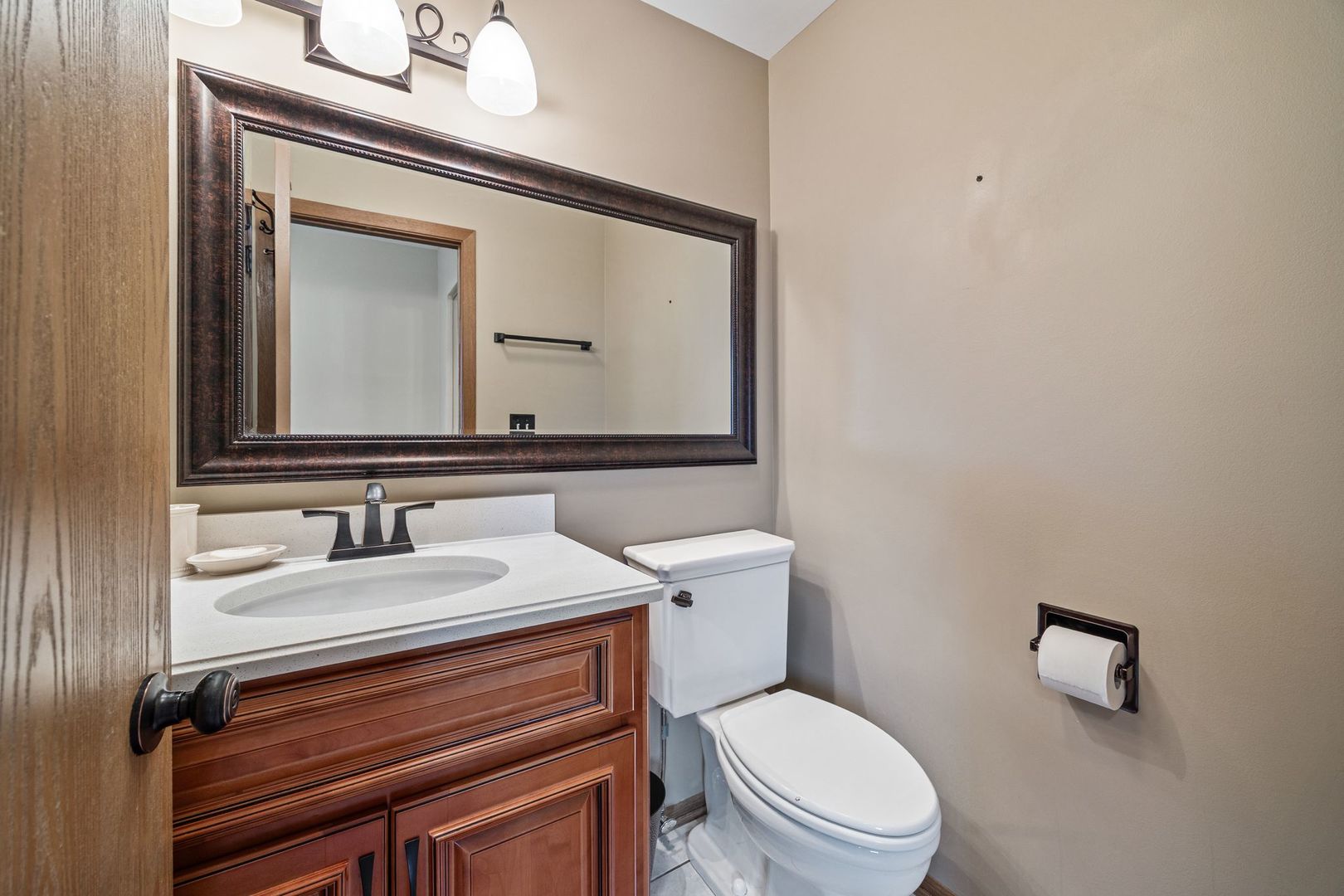 1152 Evergreen Drive, Carol Stream, IL 60188