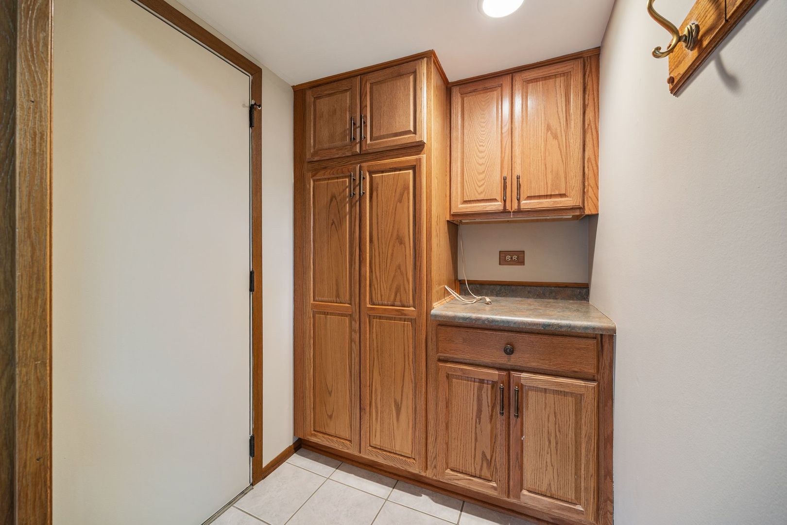 1152 Evergreen Drive, Carol Stream, IL 60188