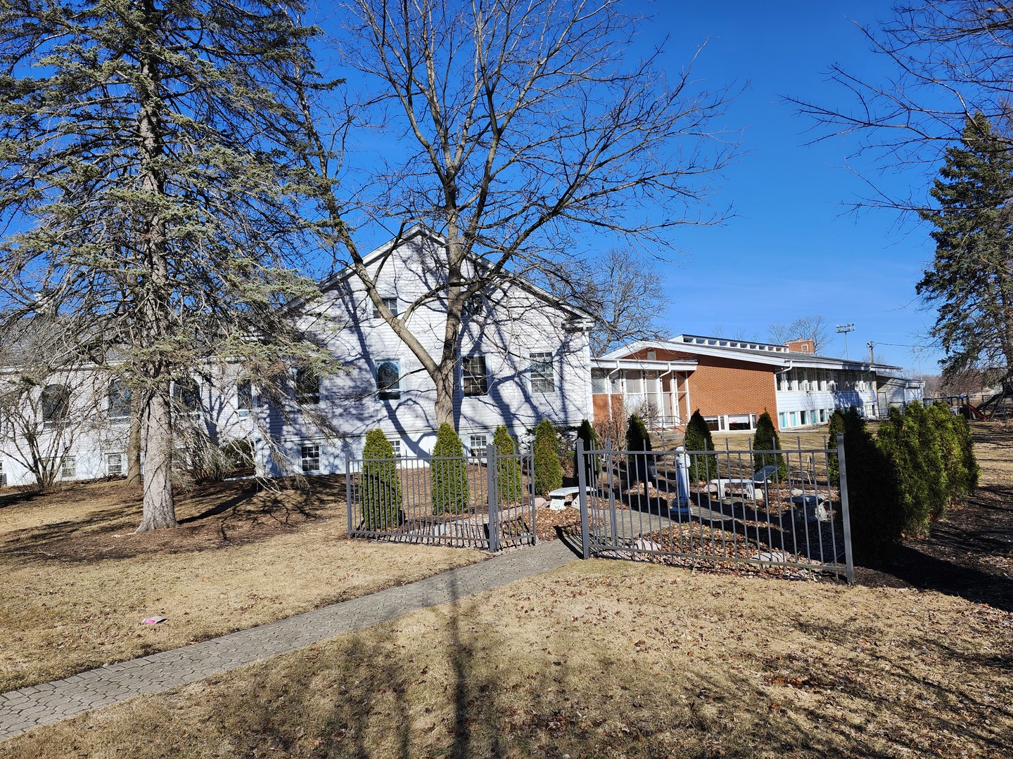 501 S Emerson Street, Mount Prospect, IL 60056