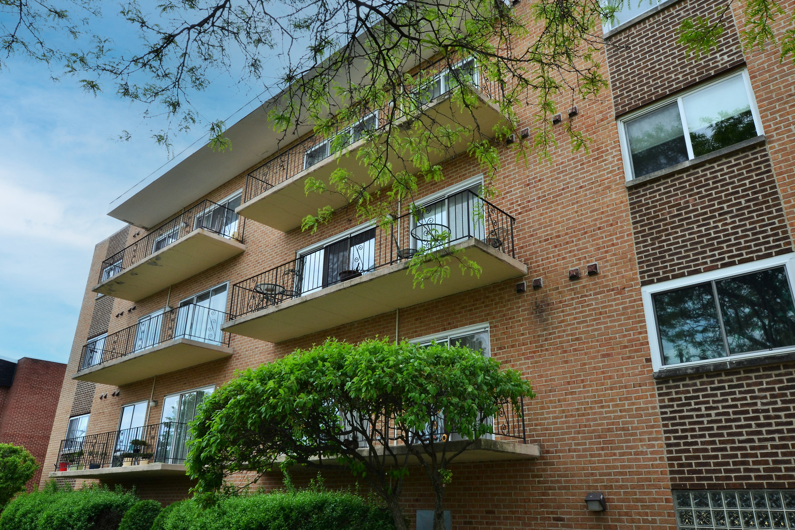 9620 S Komensky Avenue #305, Oak Lawn, IL 60453