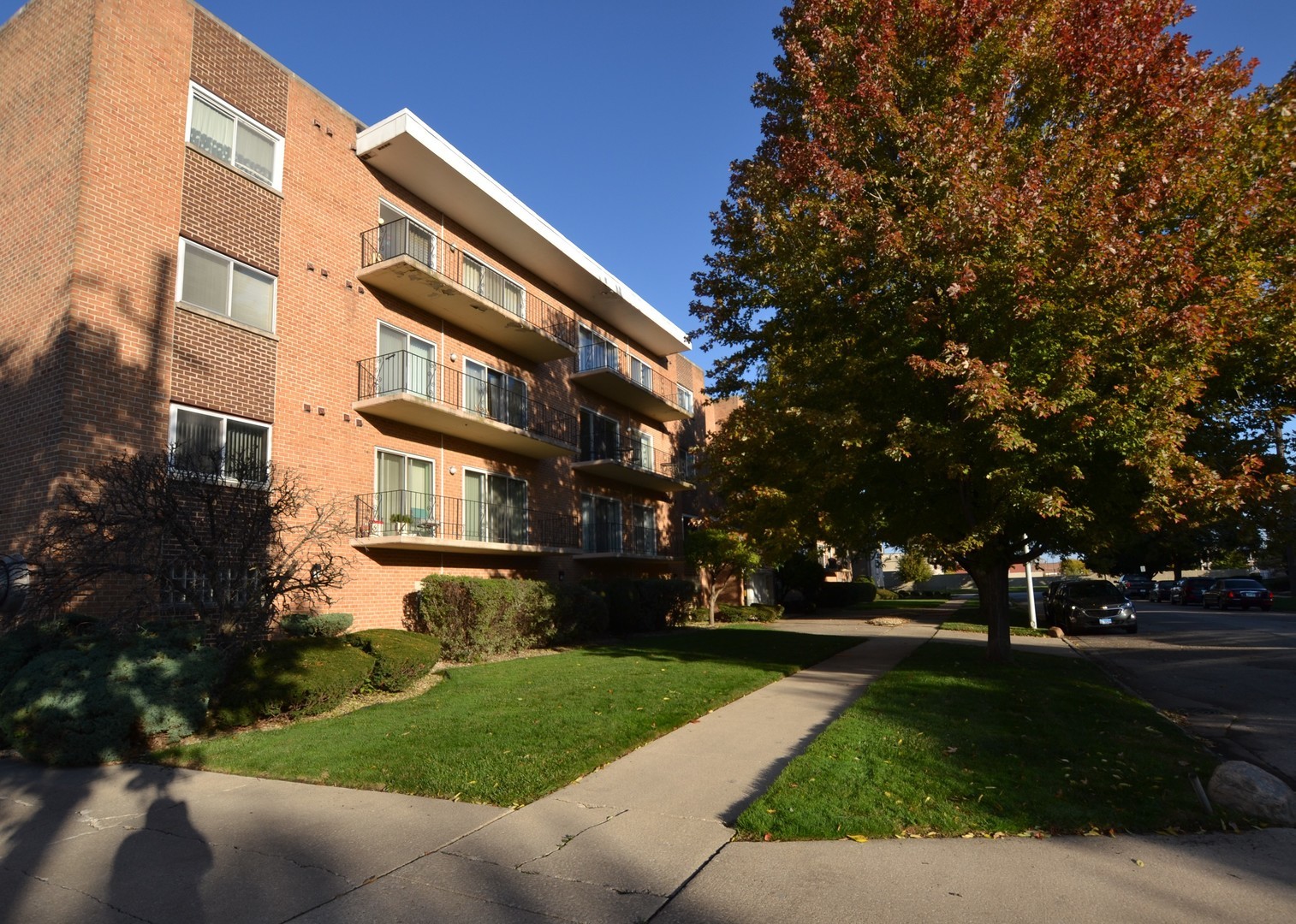 9620 S Komensky Avenue #305, Oak Lawn, IL 60453