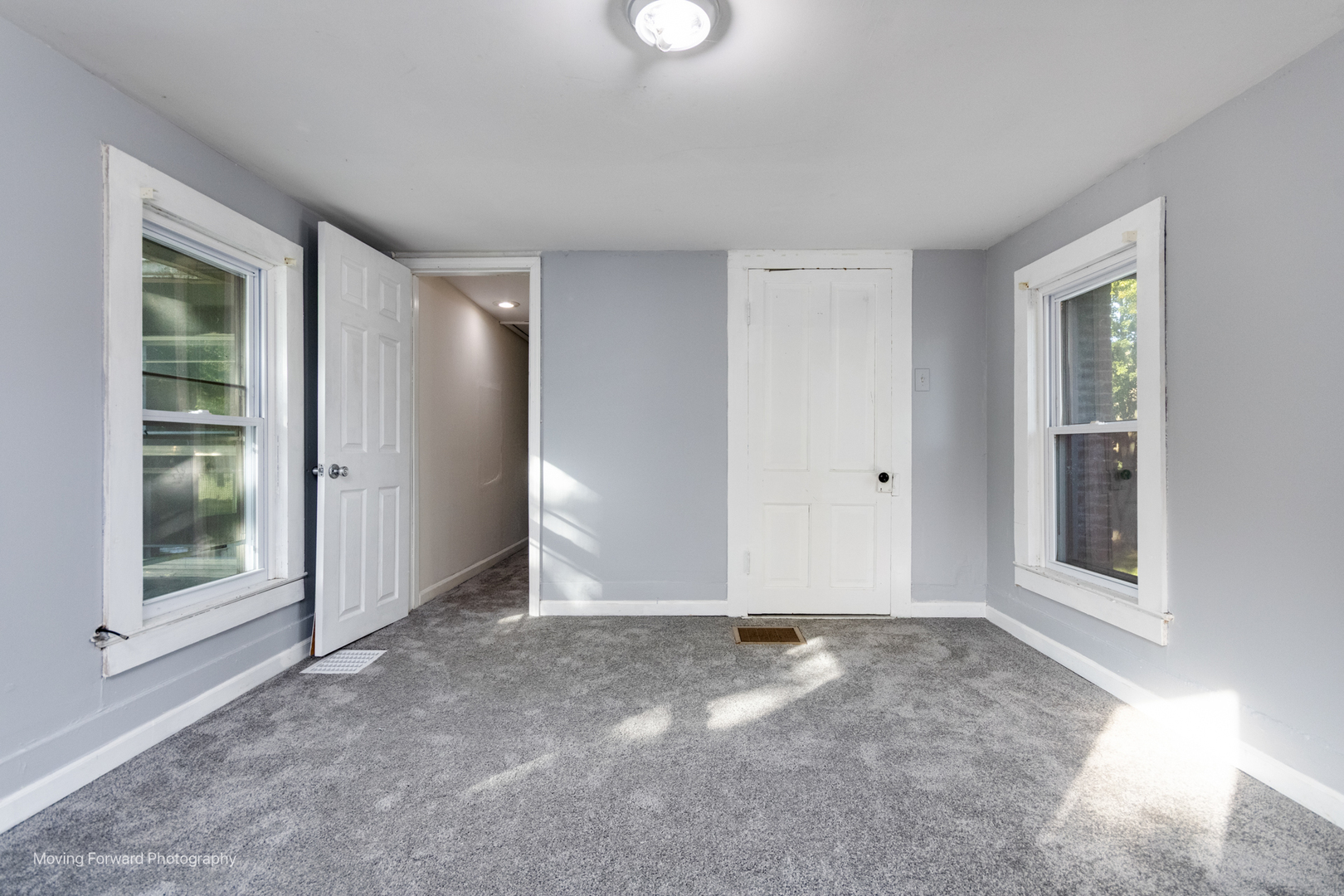 208 W Sycamore Street, Millington, IL 60537