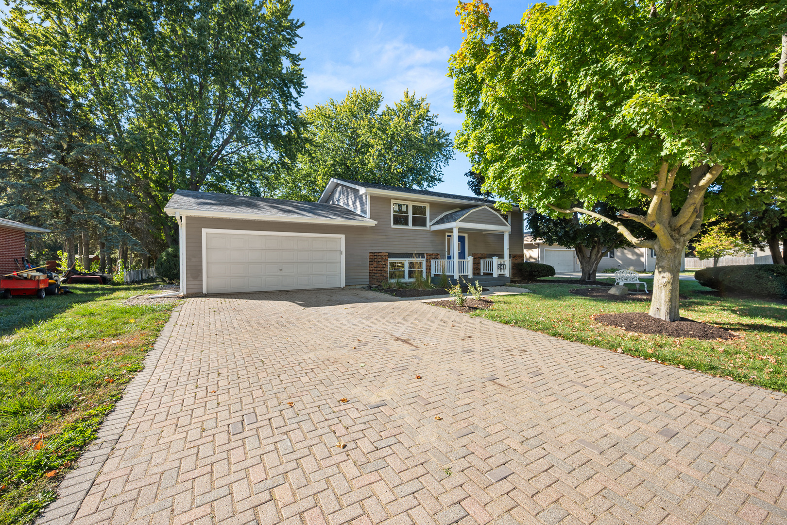 341 N View Street, Hinckley, IL 60520