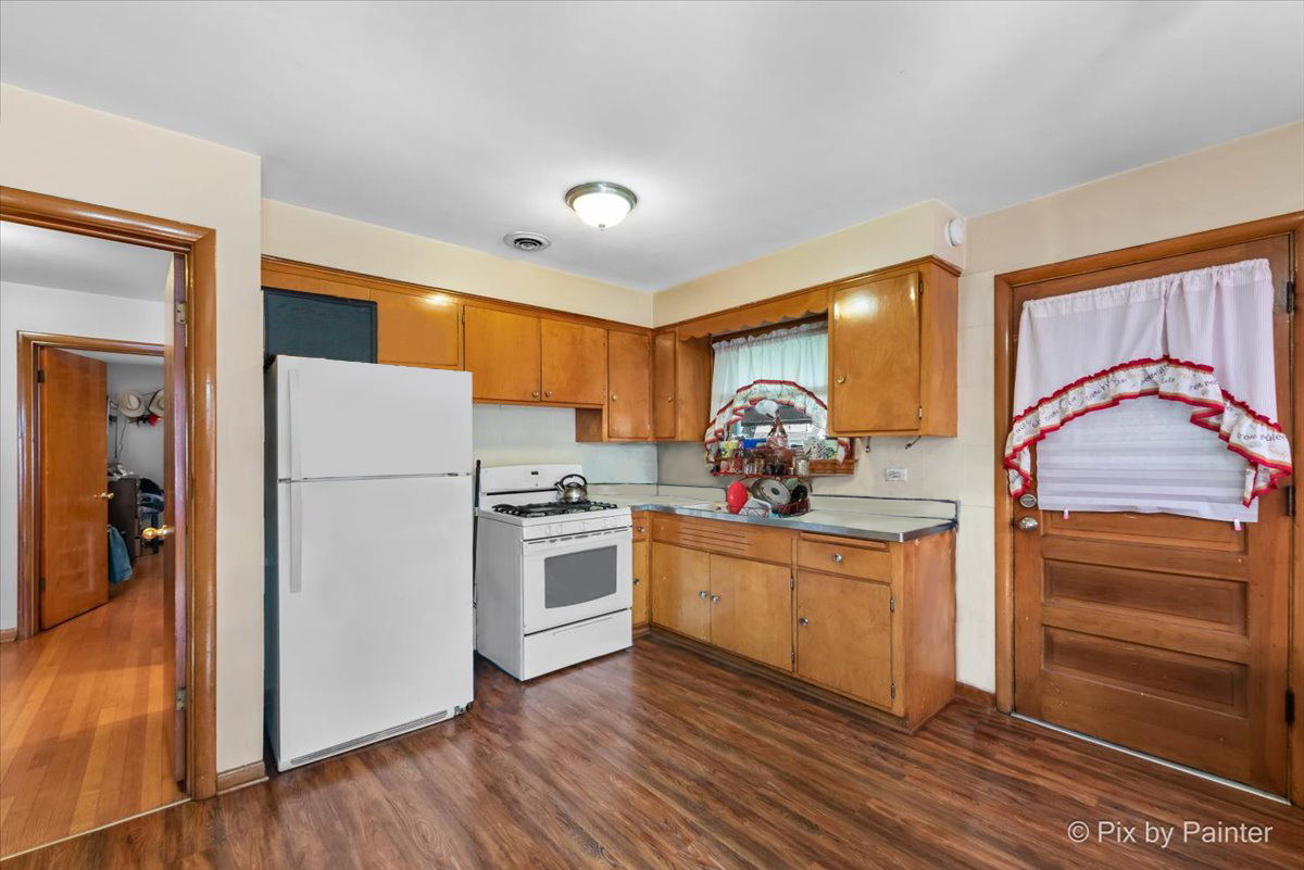 216 E North Avenue, Northlake, IL 60164