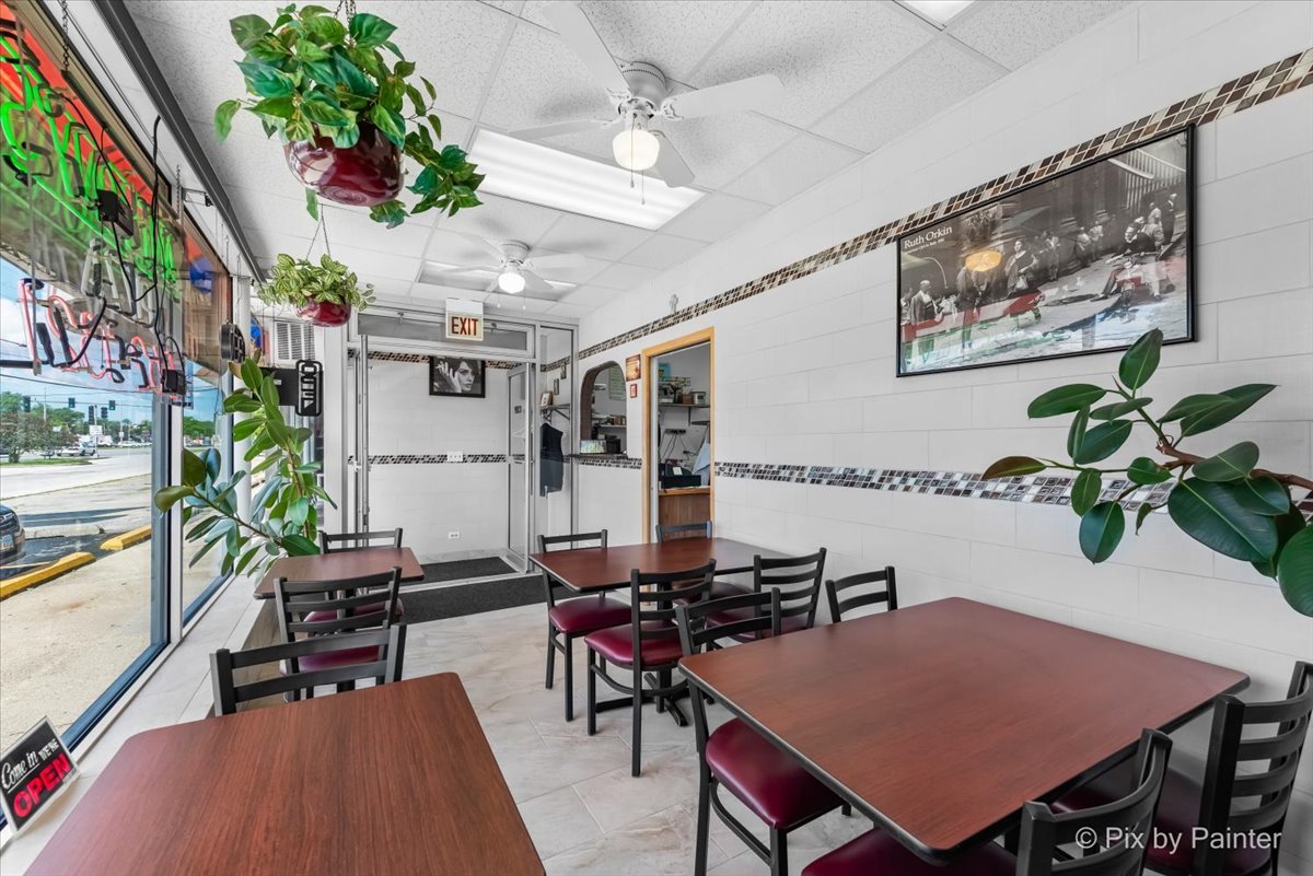 216 E North Avenue, Northlake, IL 60164