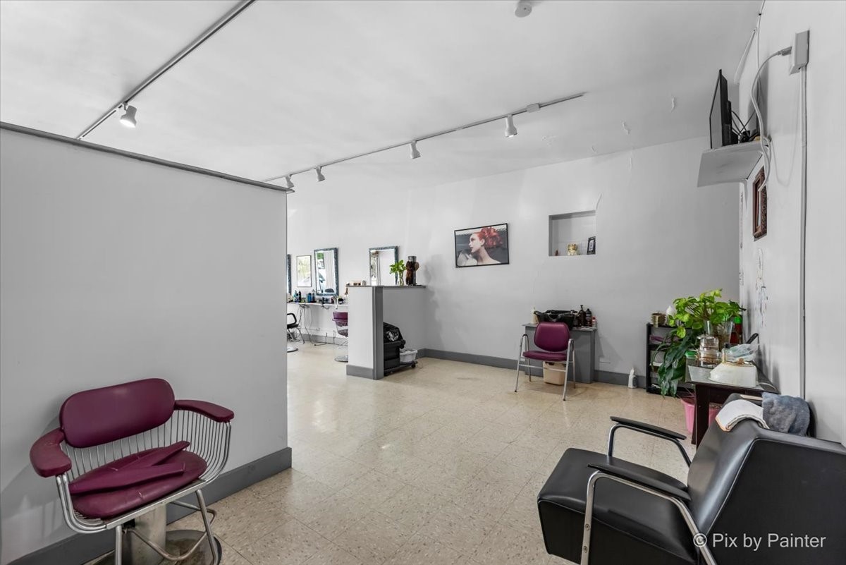 216 E North Avenue, Northlake, IL 60164