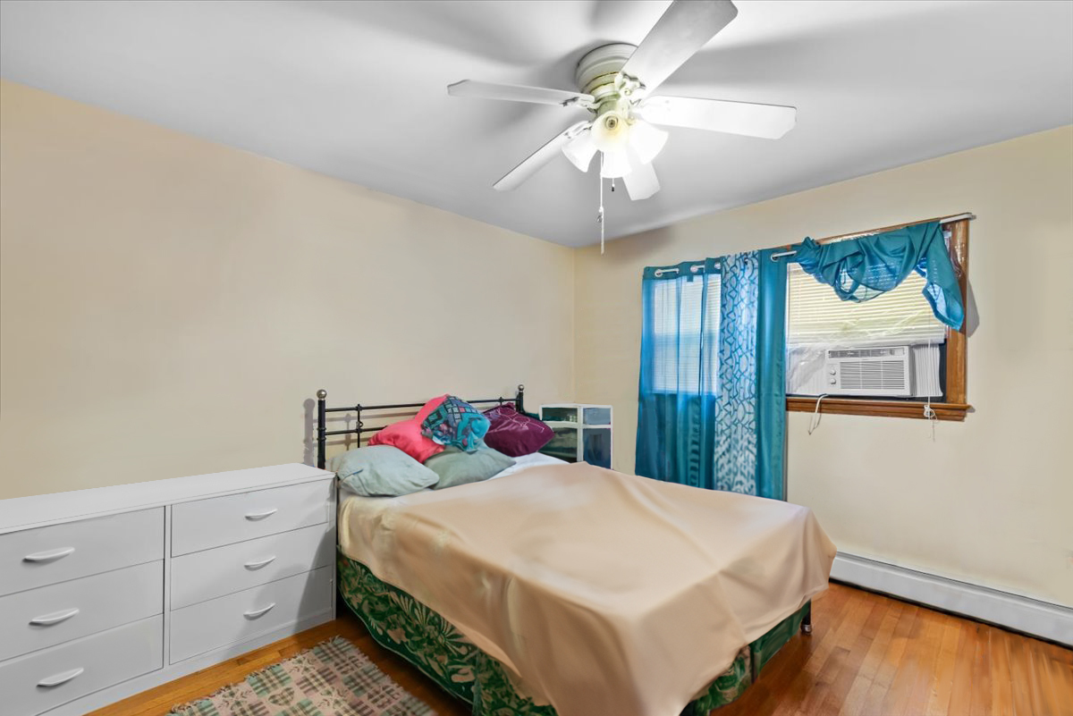 216 E North Avenue, Northlake, IL 60164