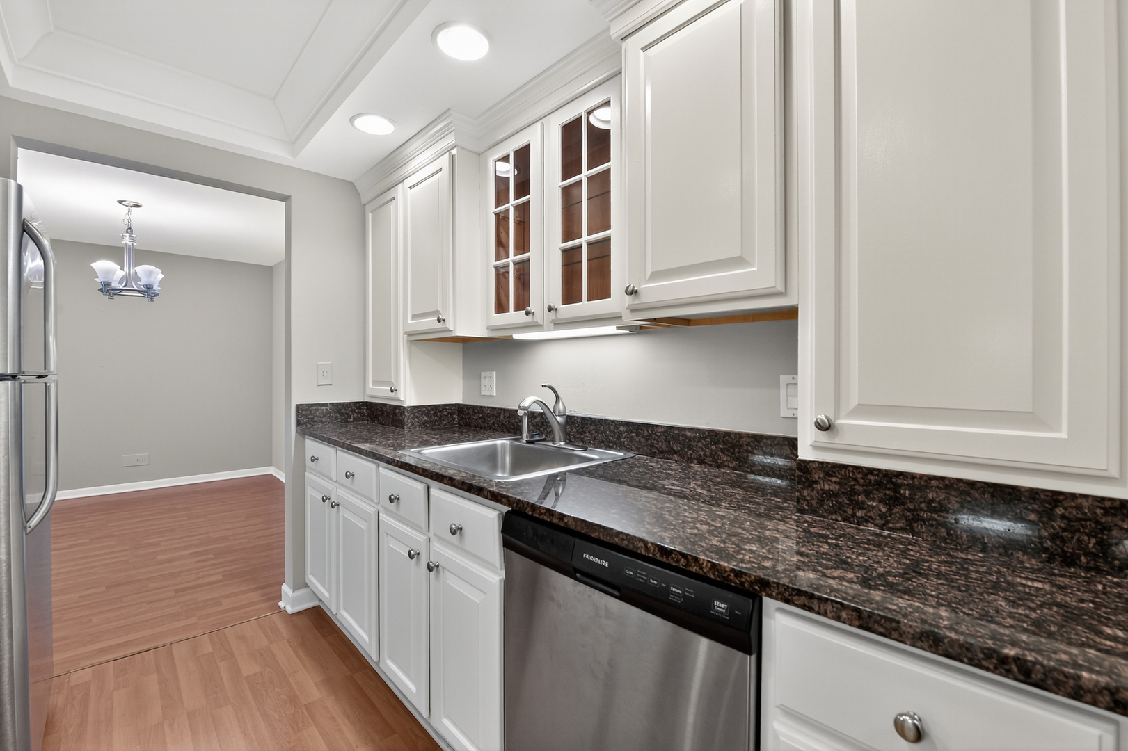 2500 Windsor Mall #1J, Park Ridge, IL 60068