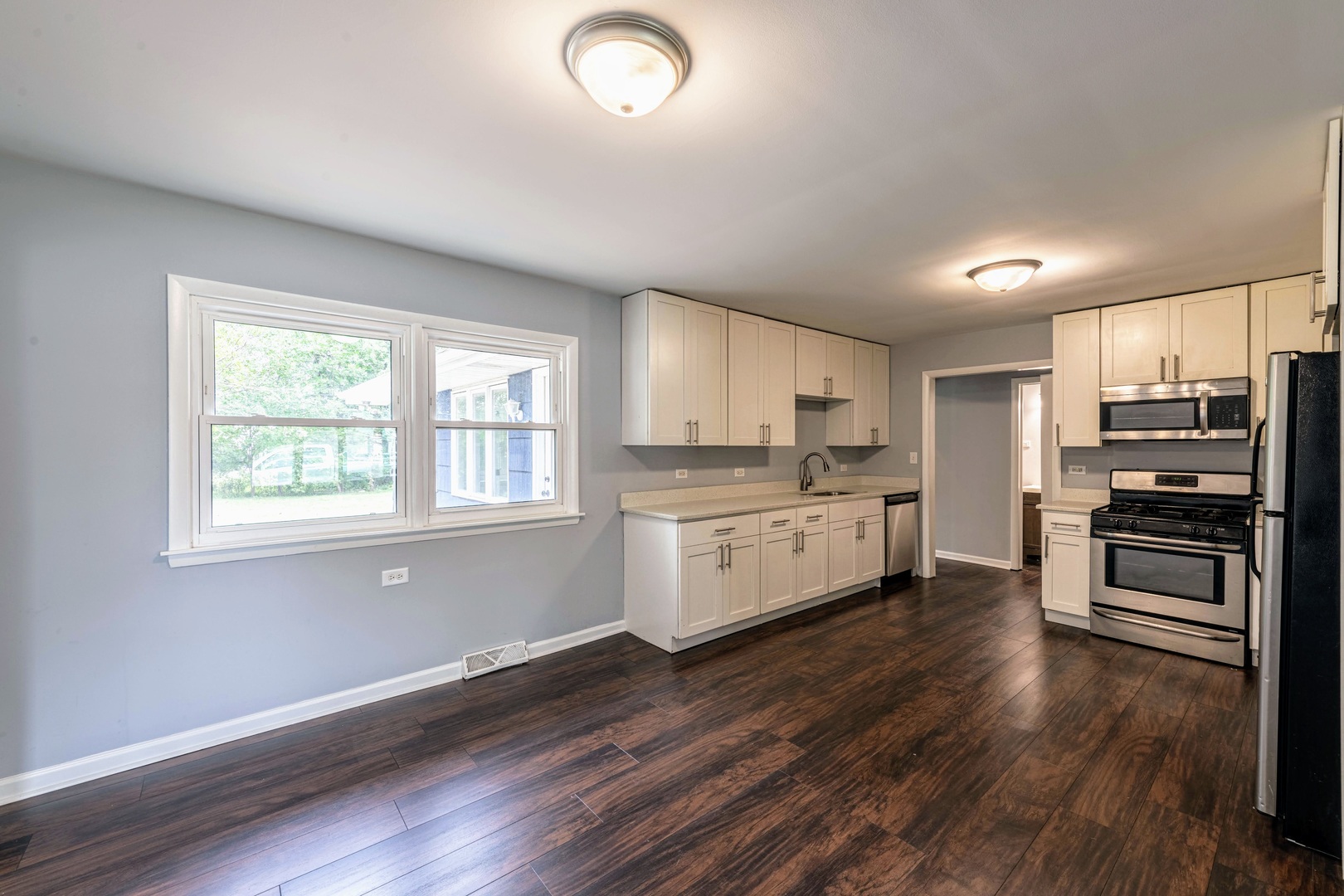 16037 Evans Avenue, South Holland, IL 60473