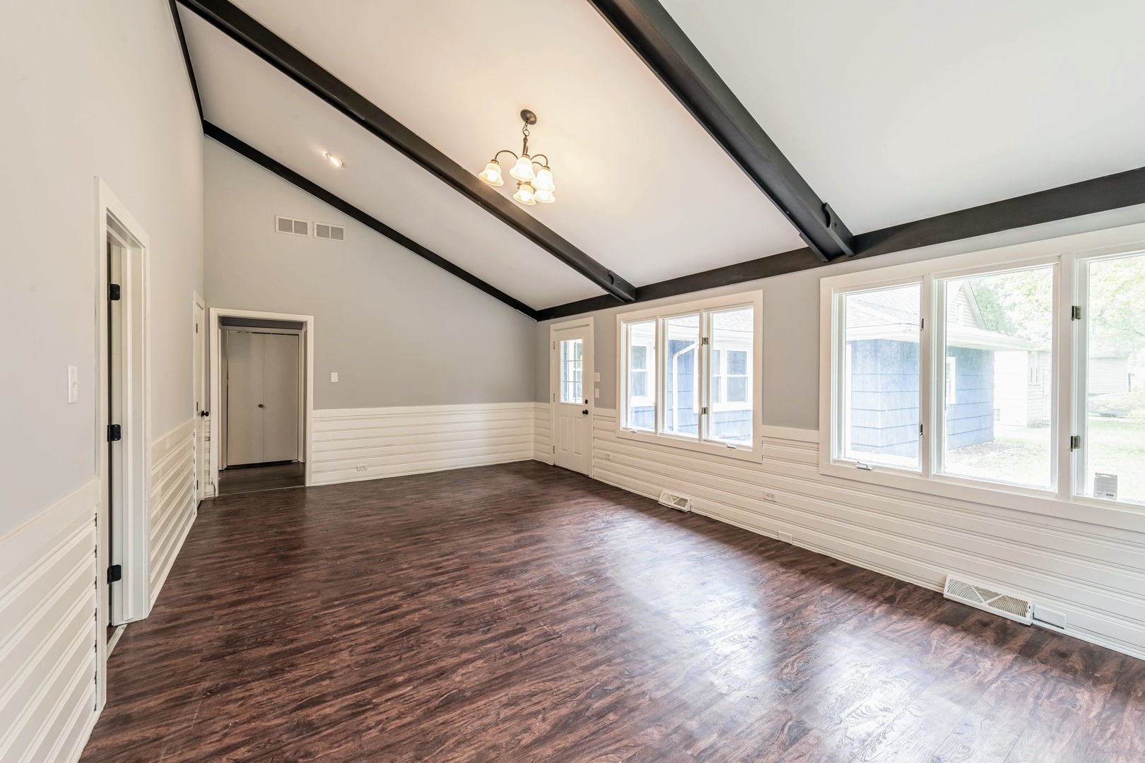 16037 Evans Avenue, South Holland, IL 60473