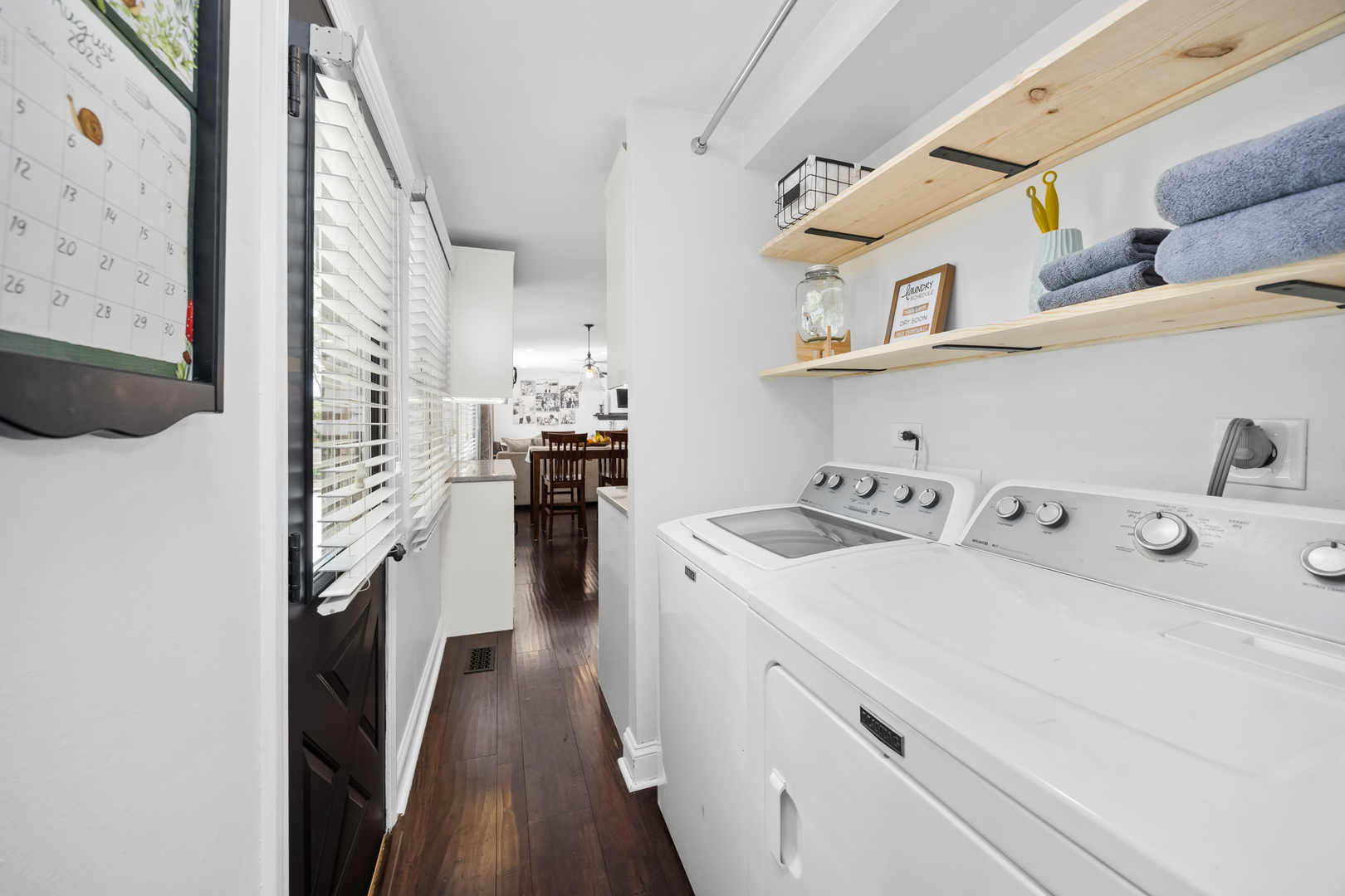 1011 Mercury Drive, Schaumburg, IL 60193